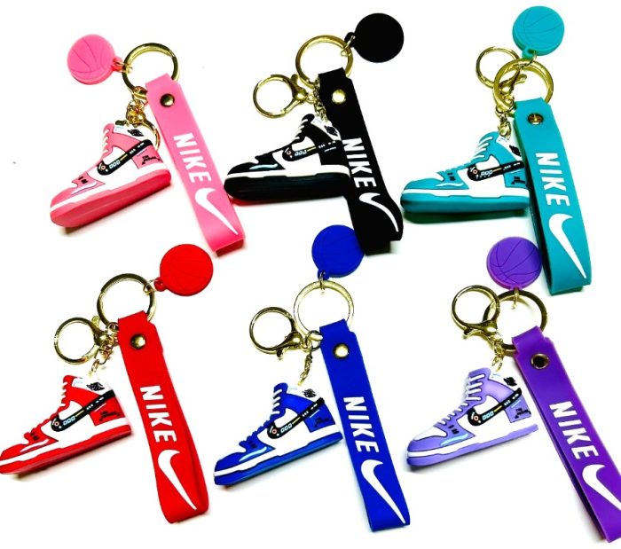 İTHAL Lüks Büyük Boy Silikon Maskot Anahtarlık - Görsel 1